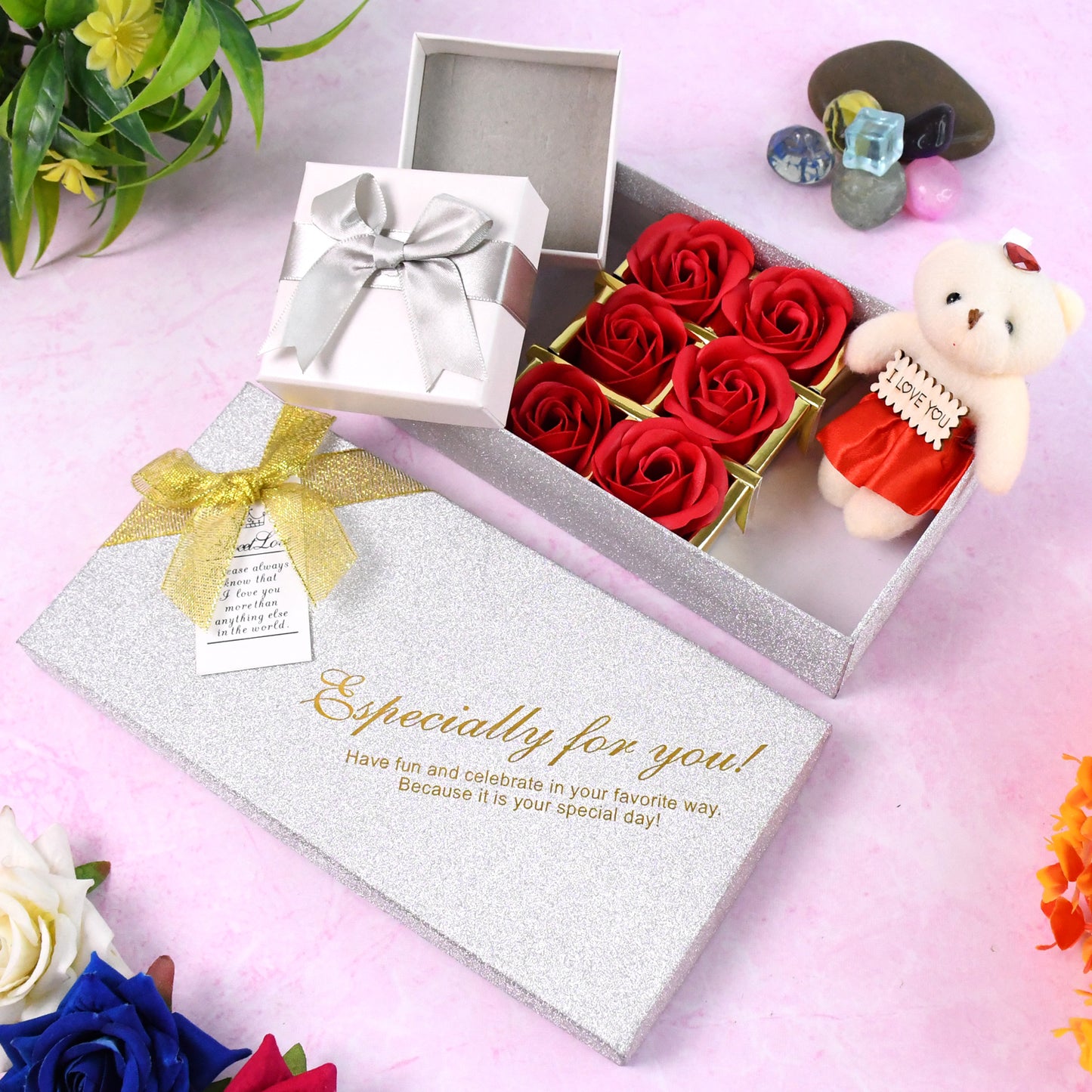 Valentine’s Teddy & Roses Gift Set
