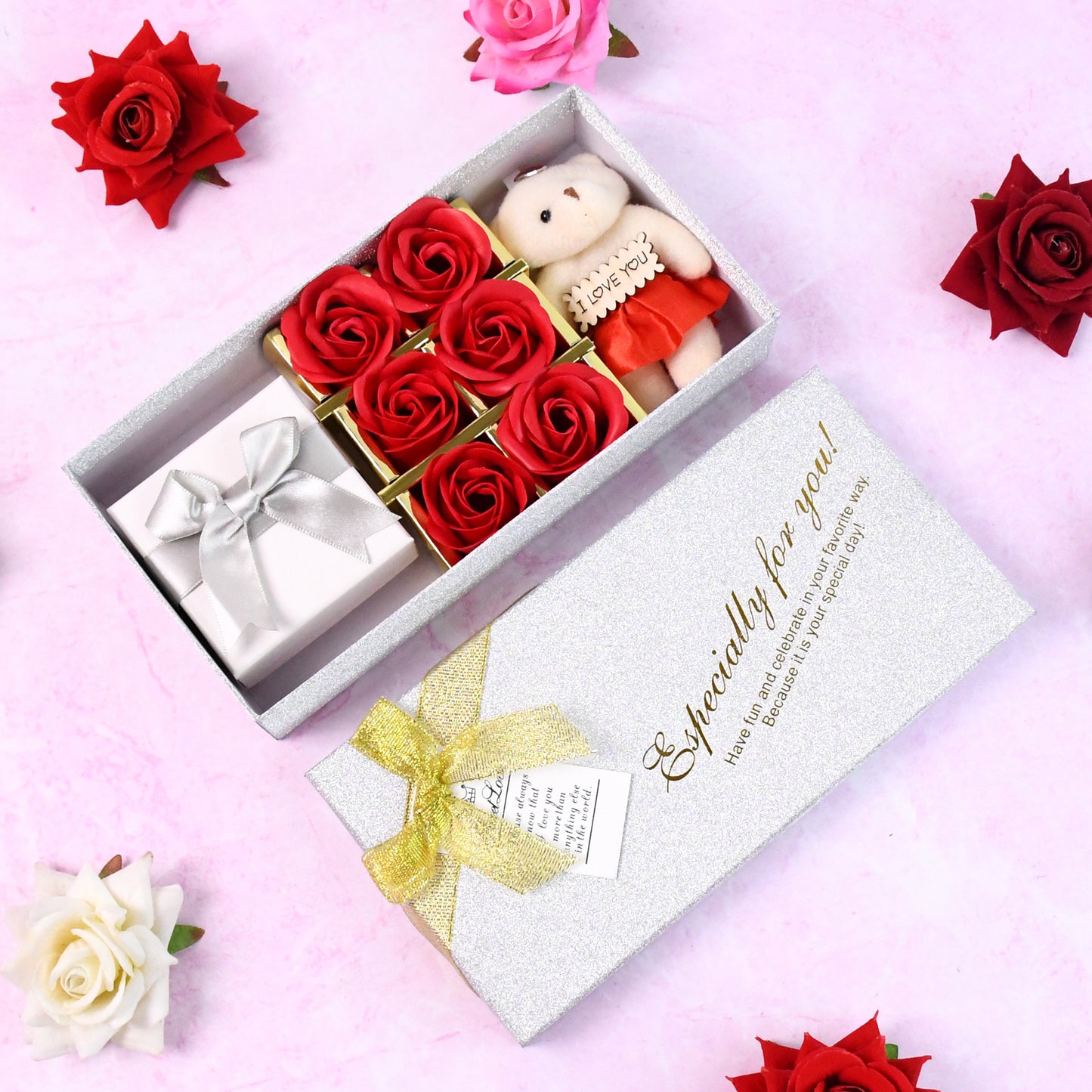 Valentine’s Teddy & Roses Gift Set